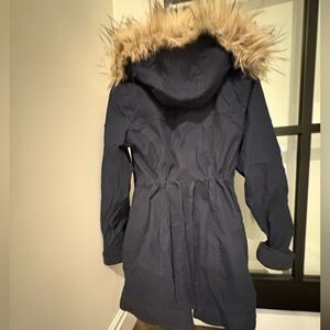 Hollister Heritage Collection women's cozy-lined parka jacket in navy blue XS